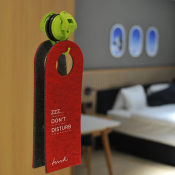 HANG+GO8, grass green, Saughaken mit Ø58 mm Gummi, bis zu 8 KG Tragkraft, aus recyceltem ABS