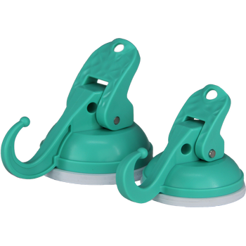 NEU mit weissem Gummi - 
Einfach anhänglich
Schluss mit der Frage, wohin das Handtuch, den Waschbeutel oder die Wechselklamotten, wenn man im Duschraum steht. Der mobile HANG+GO Saughaken einfach an die Wand, Kacheln oder irgendeine glatte Fläche anklicken und schon hat man eine saubere Lösung. Zusätzliche Löcher bieten dazu clevere Möglichkeiten für die Befestigung von Schnüren und Mini-Karabinern. Die Haltekraft ist so gut, dass man sogar die gusseiserne Pfanne im Caravan aufhängen kann. Die kleinen Helfer sind vielseitig und ein Muss auf jeder Tour, Reise oder Expedition.
Gewicht / Grösse: 27 g / 48×33 mm