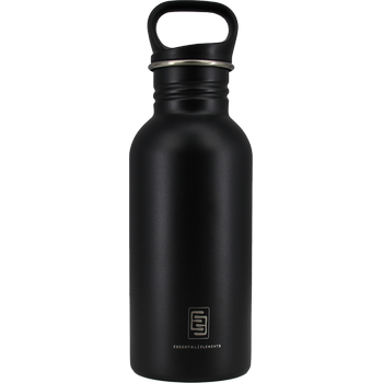 TRINKFLASCHEN AUS EDELSTAHL
Immer dabei, nie wieder Durst! Mit der DRINK+REFILL Edelstahlflasche hat man eine unkaputtbare Flasche, die die härtesten Abenteuer oder den unerbittlichen Alltag locker übersteht. Dank der Lebensmittelechtheit und Säurebeständigkeit kann man auch Säfte unproblematisch einfüllen. Der absolut dichte Schraubdeckel bewahrt dabei die restlichen Sachen im Rucksack vor dem Flascheninhalt. Der clevere Zwei-Finger-Deckel lässt sich unproblematisch auf- und zudrehen. Mit dem LEASH+LOCK Karabiner lässt sich die Flasche sicher am Rucksack einhängen. Gewicht / Grösse 500 ml: 170 g / Ø7,2 × 22 cm