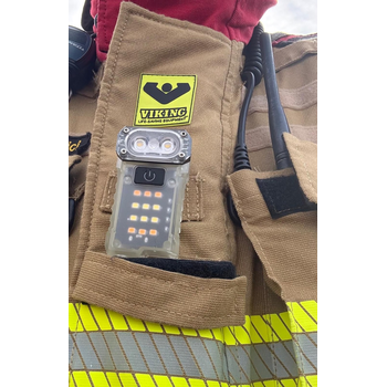 TWIST+SHINE450, EDC Clip Lampe, black as night+glowy, 450 Lumen, inkl. Ladekabel USB A/C-C